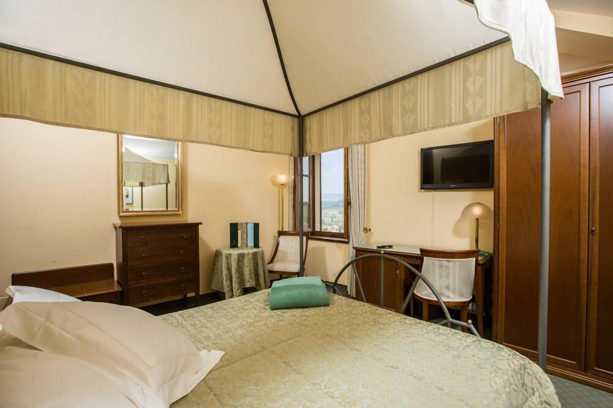 วิลลา ซานลุกเกเซ โฮเทล Hotel ปอจจิบองซี ภายนอก รูปภาพ